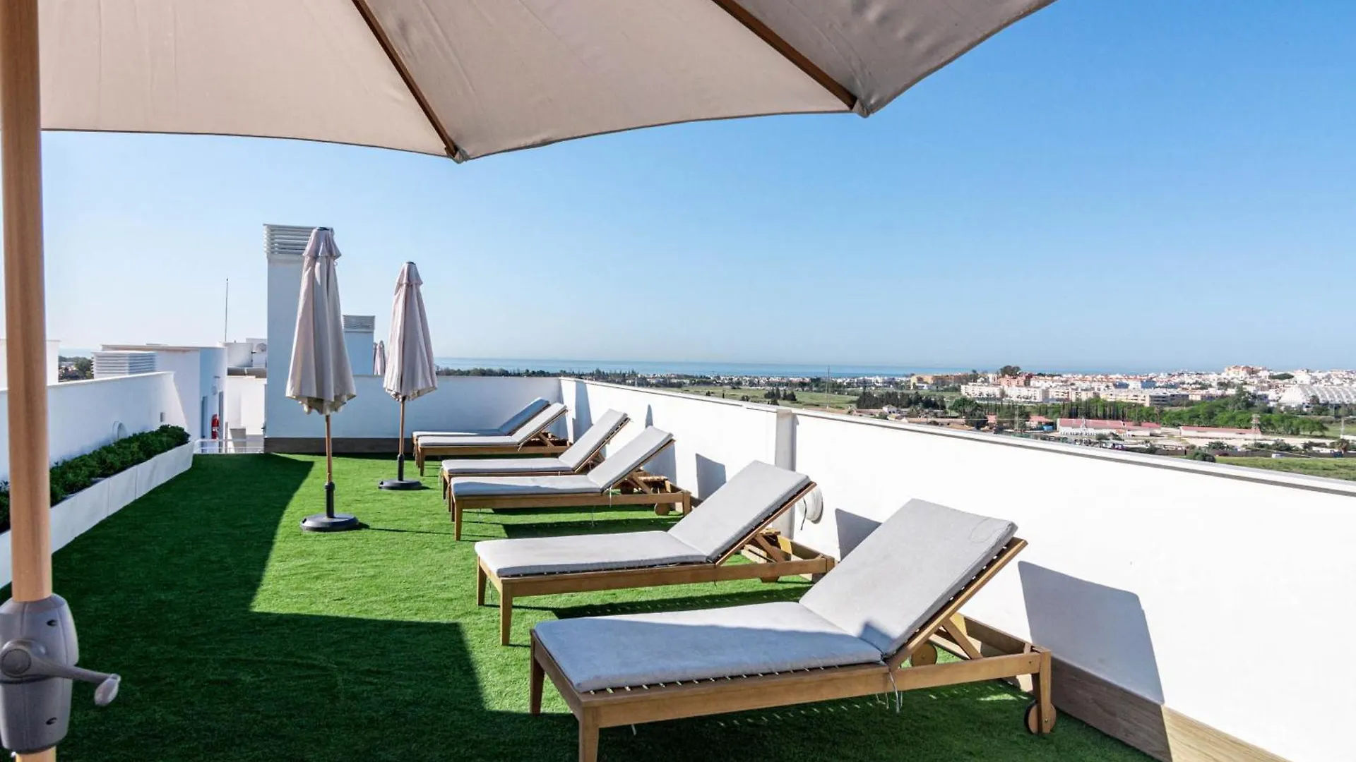 Apartment Jg51B - 3 Bedroom Flat With Gym & Rooftop Pool Marbella