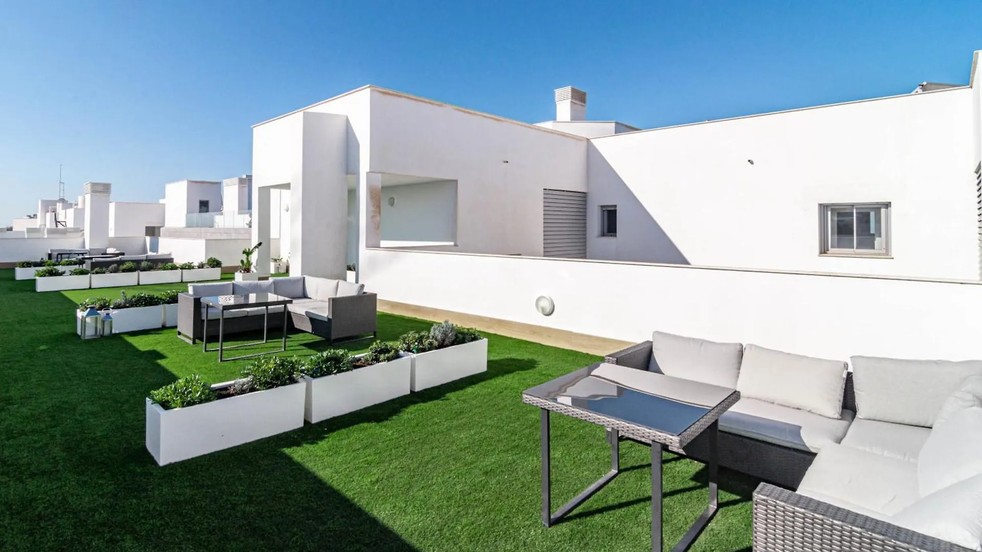 Jg51B - 3 Bedroom Flat With Gym & Rooftop Pool Marbella Apartment